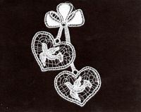 Herzen gestickt  ca. 6 cm x 8,5 cm - max 6x verfgbar