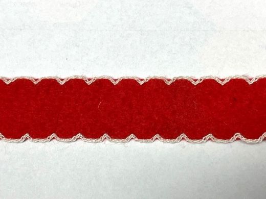 2,5 Meter  Filzband rot / wei�er Wellenrand - ca. 3 cm breit (max 3x verf�gbar)
